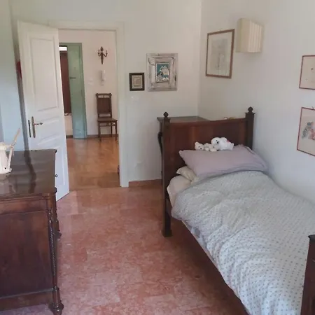 Relais Lola * Болонья